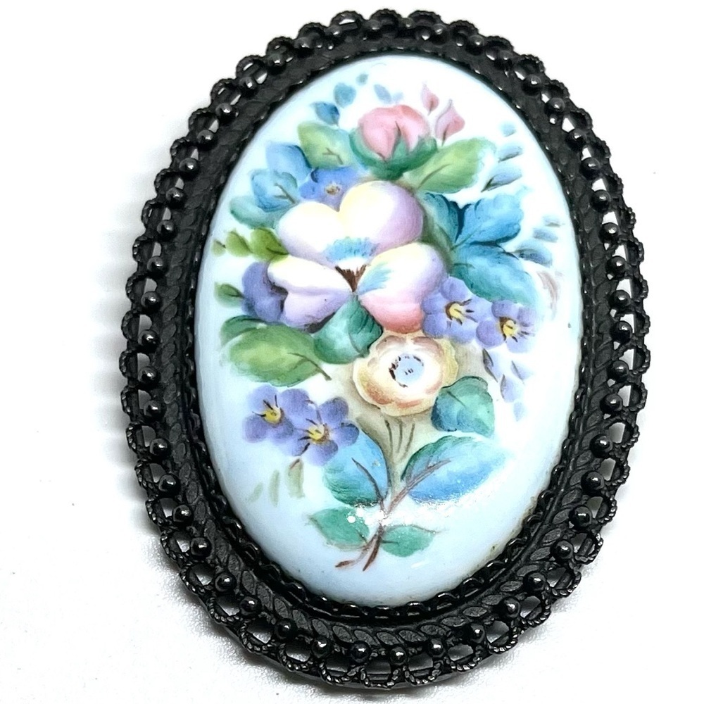 Vintage Porcelain Filigree Brooch